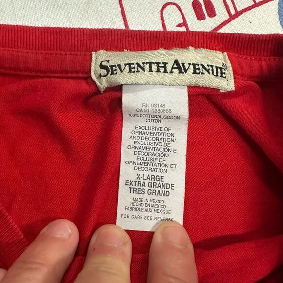 Red Graphic T-Shirt with Tree Design - Picture 4 of 4